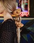 Scrunchie Chic Champaña Glow